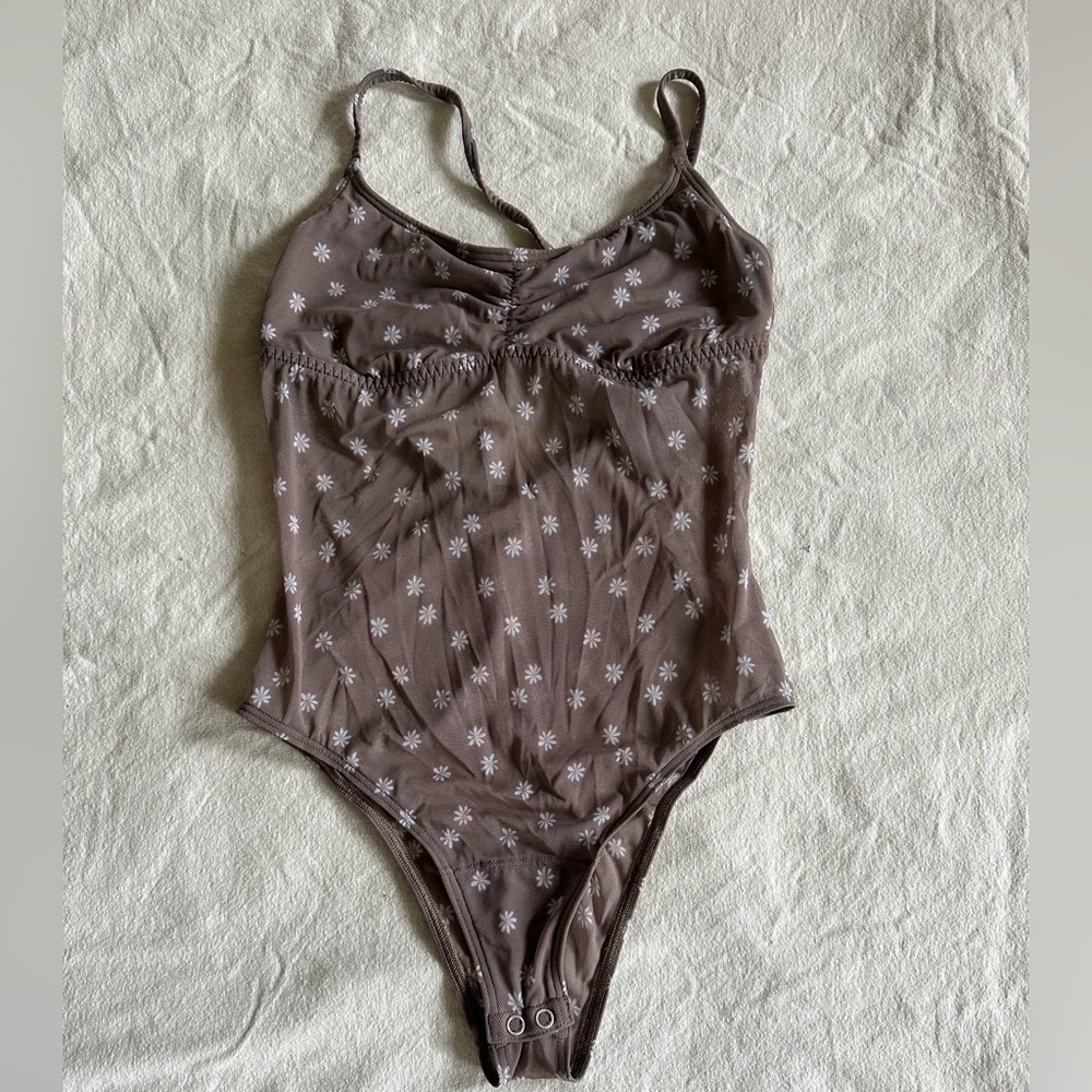 Gilly Hicks Brown Floral One-Piece Bodysuit